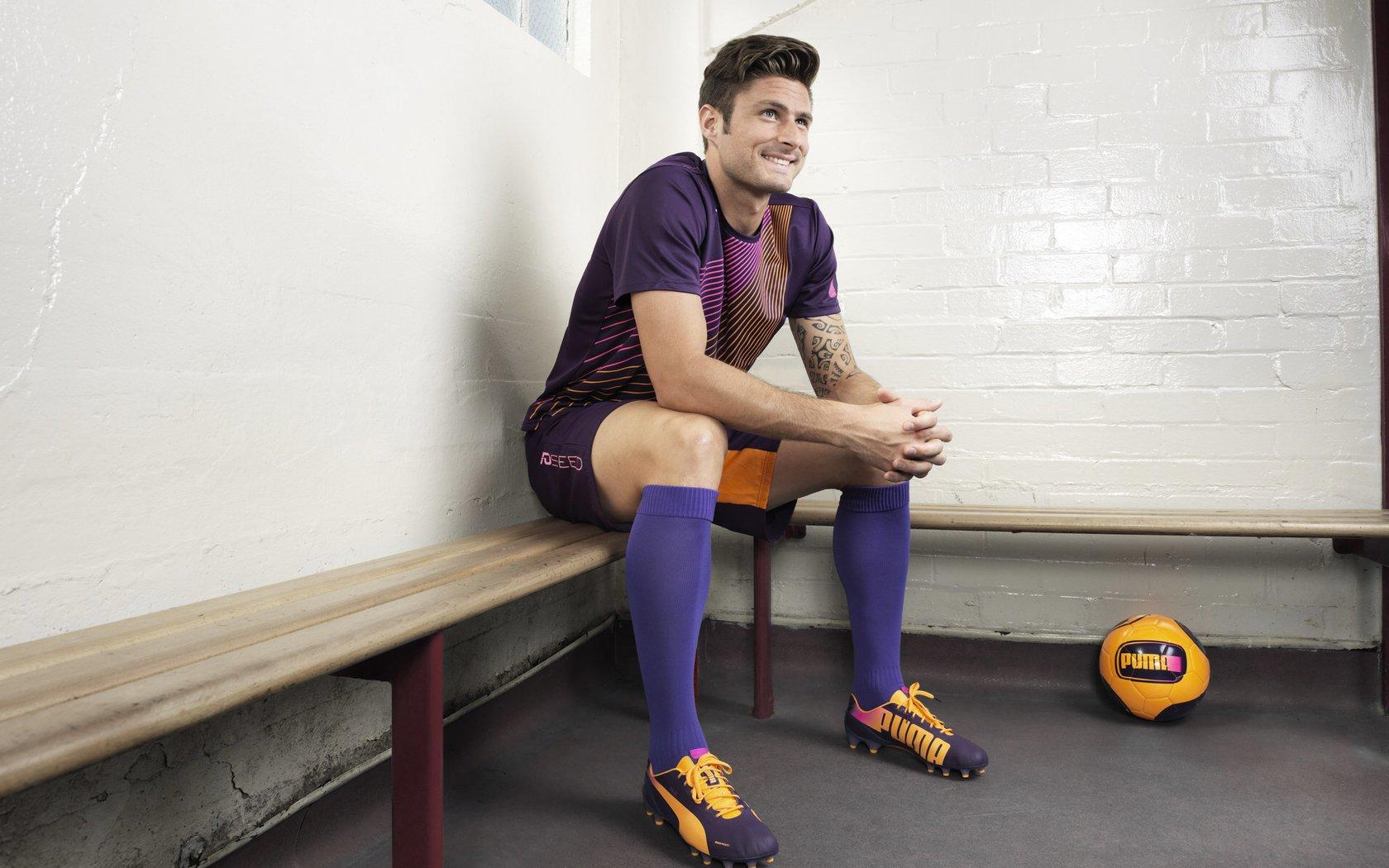 沙特豪门再掀金元风暴！全力锁定努涅斯，今夏天价转会或成定局